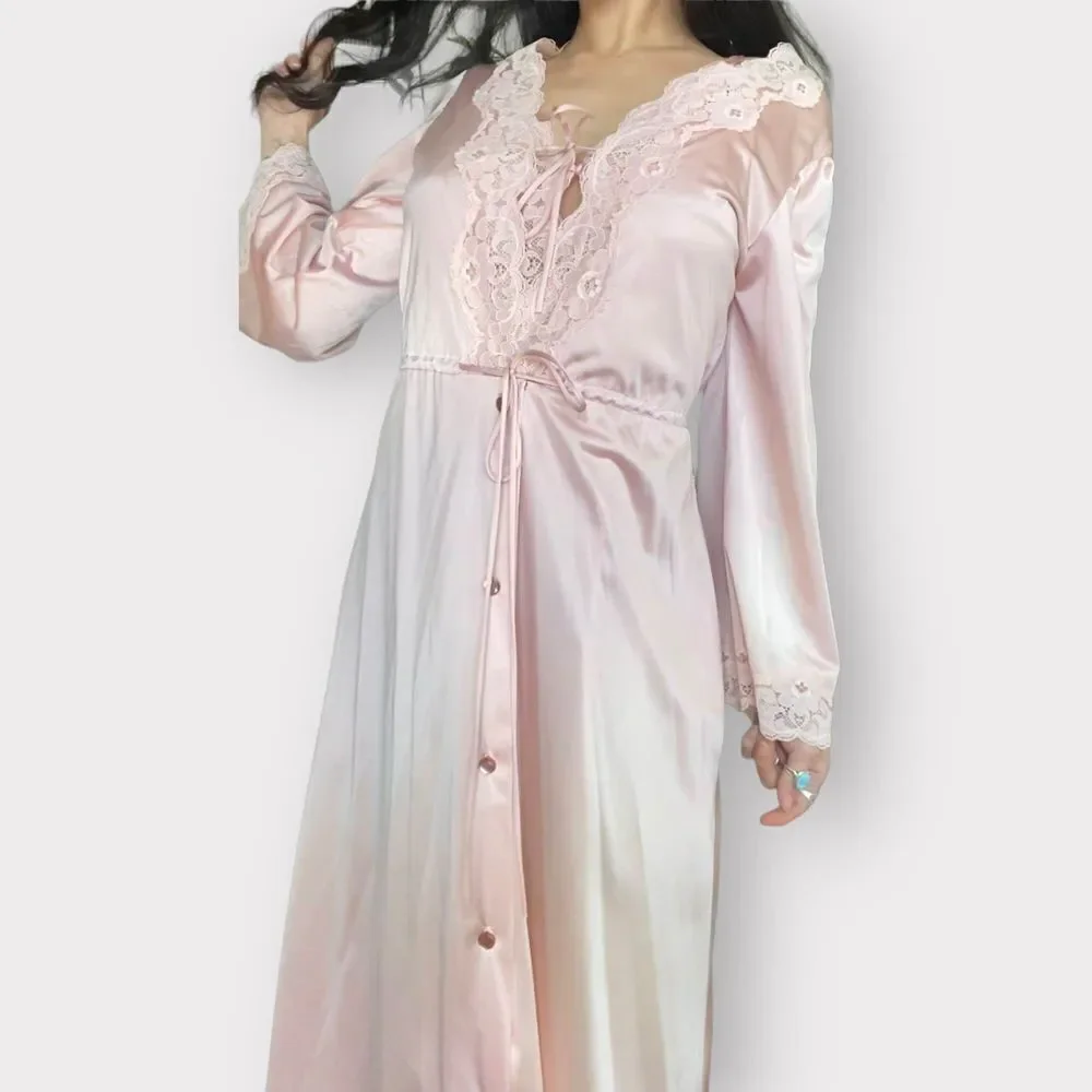 70’s Pastel Pink Lace Detailed Robe & Nightgown by Tom Bezduda for Barad Co. - Picture 4 of 13